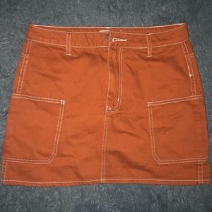 brown skirt w/ side pockets